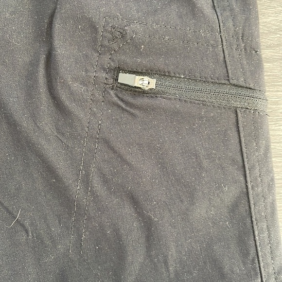 NWT Sz 6 Eddie Bauer Rainer Capris pants in Black - Picture 6 of 9